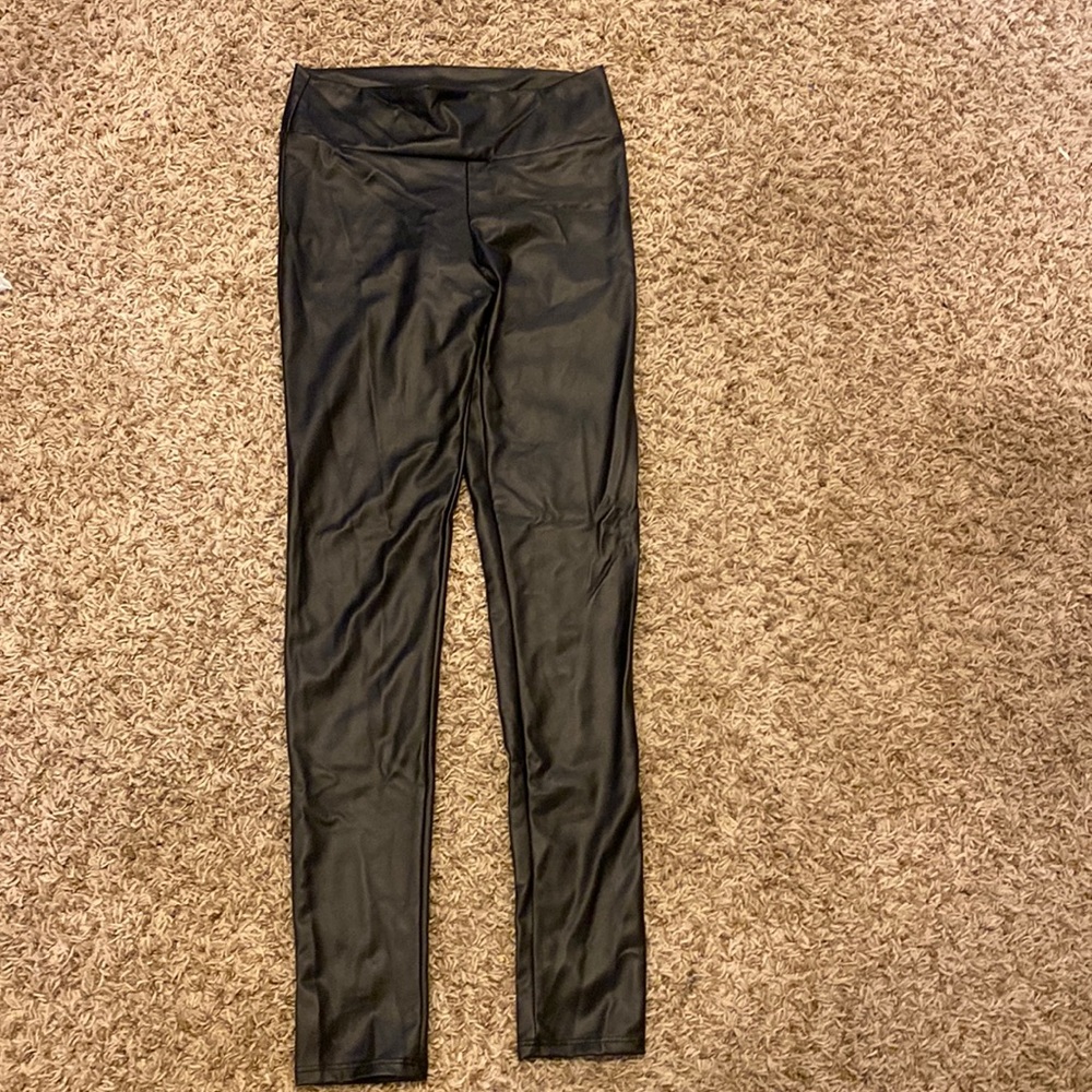 Leather leggings